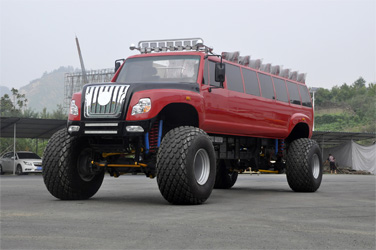 四驅沙漠旅游觀光車_4×4沙漠沖浪旅游車_沙漠景區(qū)專用越野車_大腳怪沙漠車報價